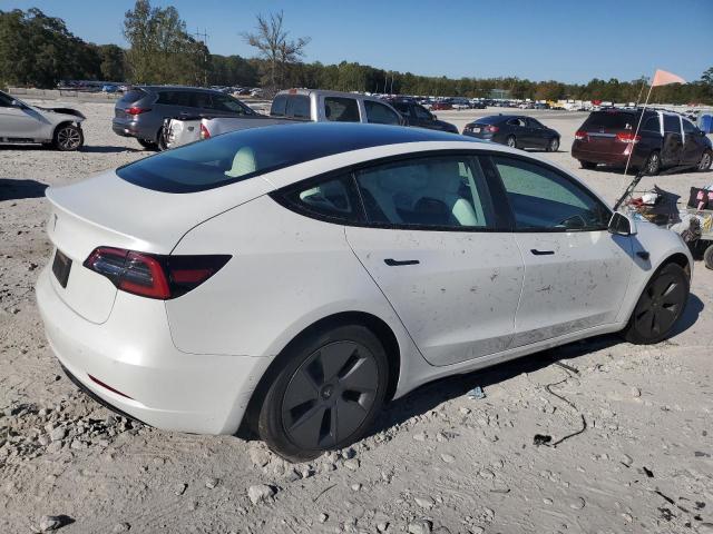 5YJ3E1EA0NF320336 - 2022 TESLA MODEL 3 WHITE photo 3
