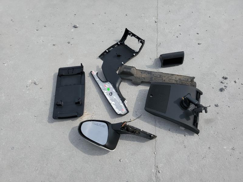 4T1BF1FK2HU735200 - 2017 TOYOTA CAMRY LE WHITE photo 12