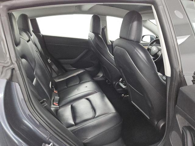 5YJ3E1EA6NF369699 - 2022 TESLA MODEL 3 ნაცრისფერი ფოტო 10