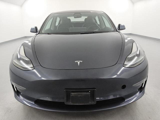 5YJ3E1EA6NF369699 - 2022 TESLA MODEL 3 ნაცრისფერი ფოტო 5