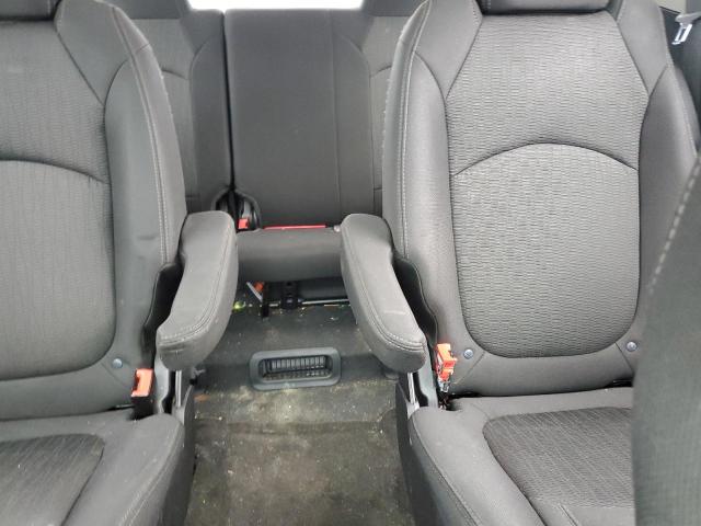 1GNKVGKD3HJ135635 - 2017 CHEVROLET TRAVERSE LT GRAY photo 10