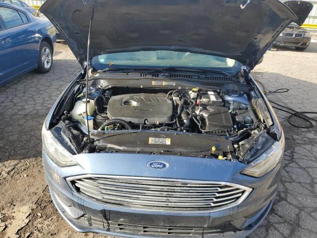 3FA6P0HD0JR158116 - 2018 FORD FUSION SE BLUE photo 11