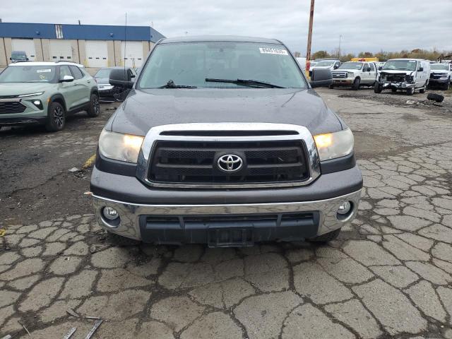 5TFUY5F18CX236852 - 2012 TOYOTA TUNDRA DOUBLE CAB SR5 GRAY photo 5
