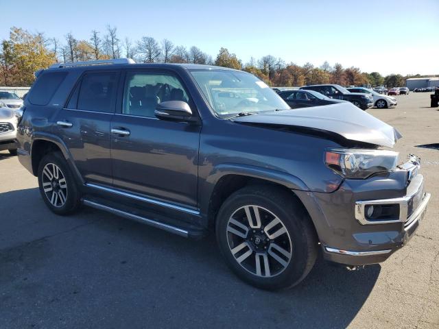 JTEBU5JRXJ5558493 - 2018 TOYOTA 4RUNNER SR5/SR5 PREMIUM Графитовый фото 4
