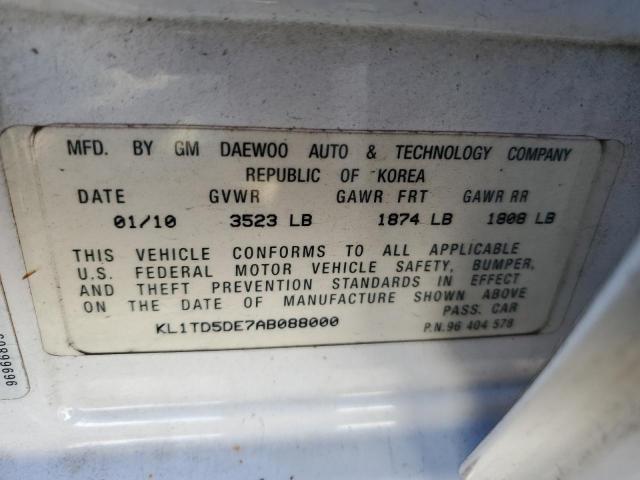 KL1TD5DE7AB088000 - 2010 CHEVROLET AVEO LS WHITE photo 12