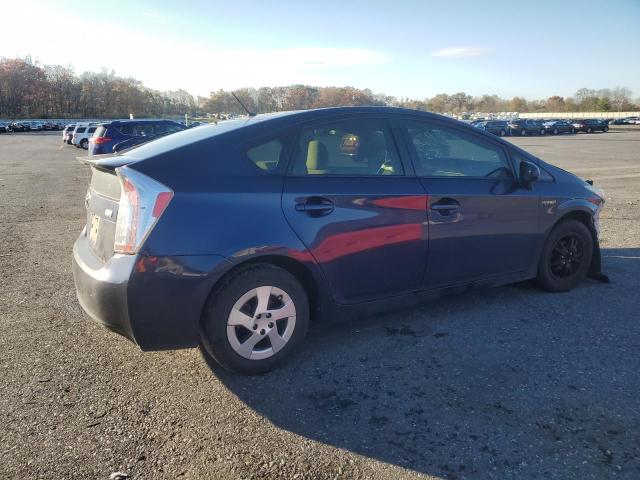 JTDKN3DU2F0421929 - 2015 TOYOTA PRIUS 蓝色 照片 3