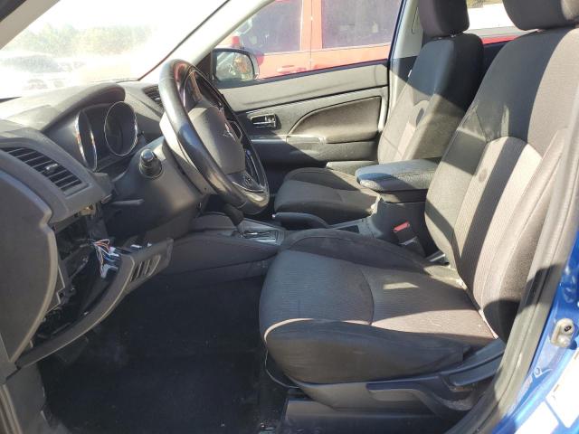 JA4AP4AU3KU020337 - 2019 MITSUBISHI OUTLANDER SE BLUE photo 7