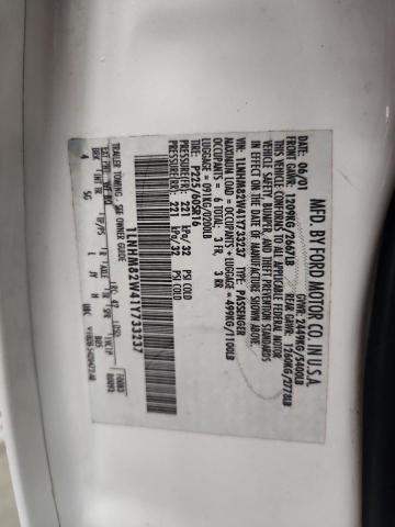 1LNHM82W41Y733237 - 2001 LINCOLN TOWN CAR SIGNATURE თეთრი ფოტო 13