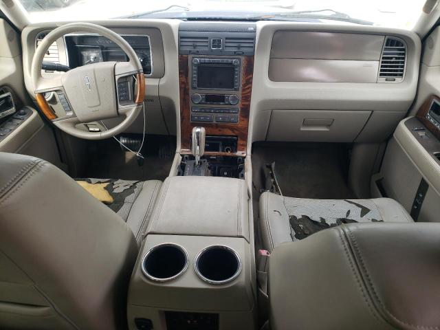 5LMJJ2H5XBEJ05317 - 2011 LINCOLN NAVIGATOR BLUE photo 8