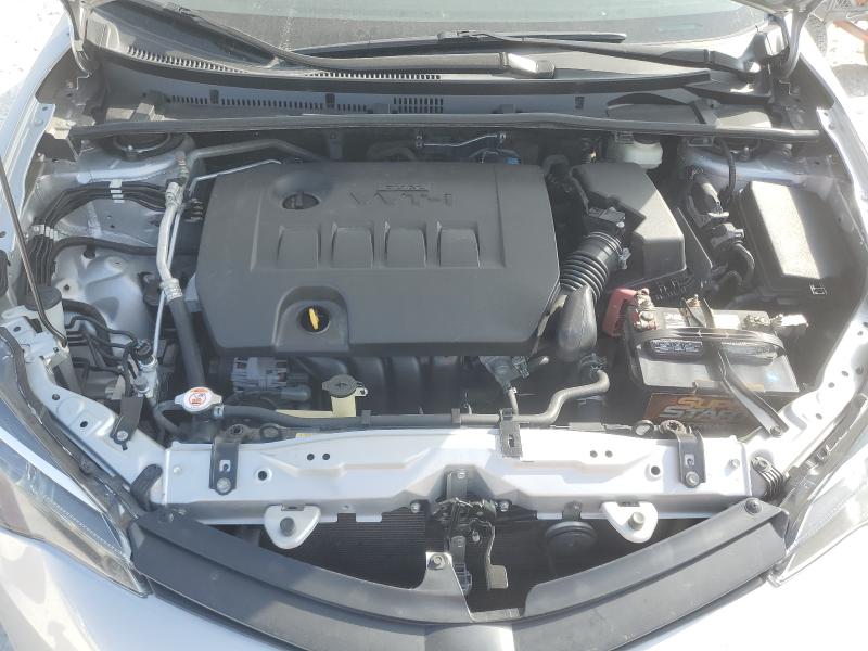 5YFBURHE5KP863564 - 2019 TOYOTA COROLLA L 银色 照片 11