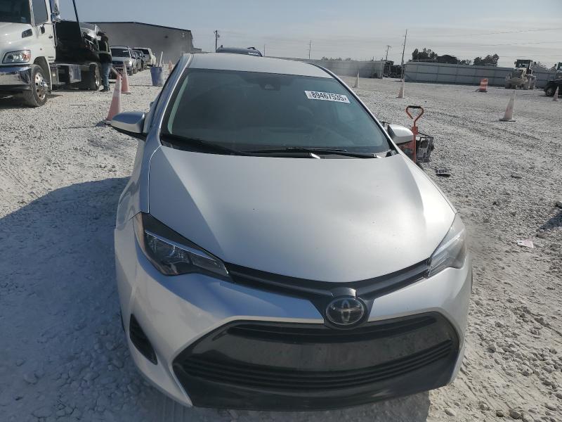 5YFBURHE5KP863564 - 2019 TOYOTA COROLLA L 银色 照片 5