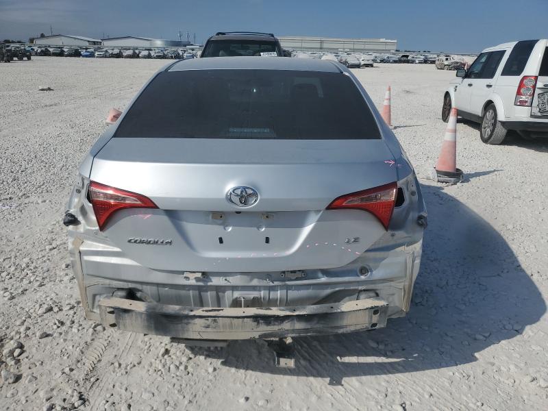 5YFBURHE5KP863564 - 2019 TOYOTA COROLLA L 银色 照片 6