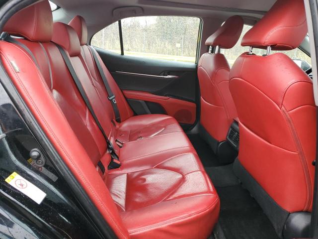 4T1B61HK6JU068554 - 2018 TOYOTA CAMRY XSE BLACK photo 10