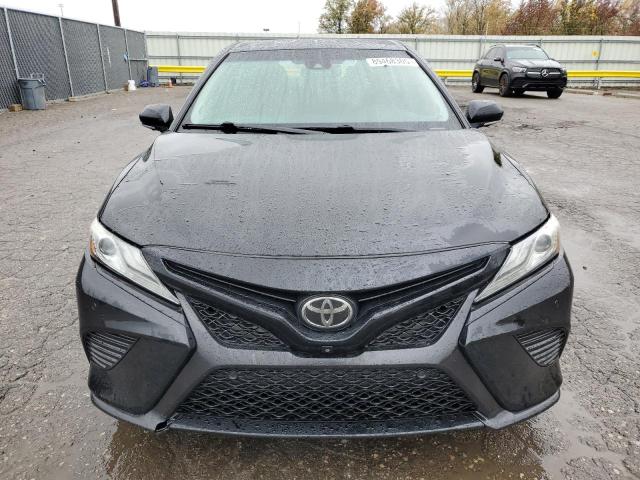 4T1B61HK6JU068554 - 2018 TOYOTA CAMRY XSE BLACK photo 5