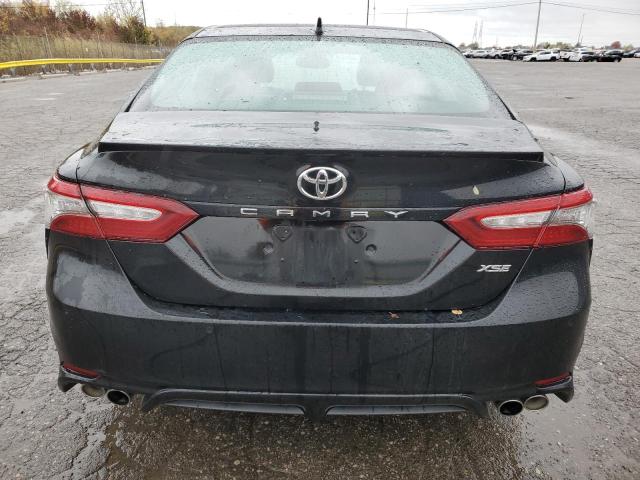 4T1B61HK6JU068554 - 2018 TOYOTA CAMRY XSE BLACK photo 6