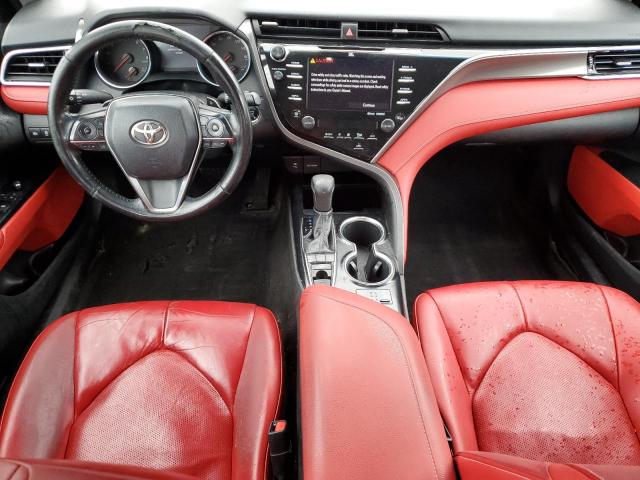 4T1B61HK6JU068554 - 2018 TOYOTA CAMRY XSE BLACK photo 8