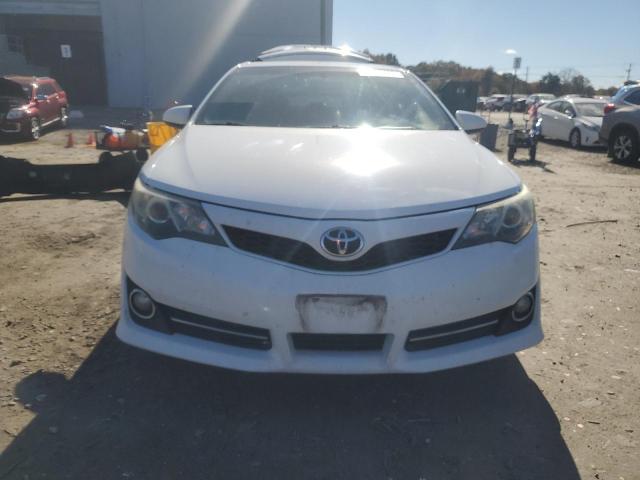 4T1BF1FK7CU121316 - 2012 TOYOTA CAMRY BASE WHITE photo 5