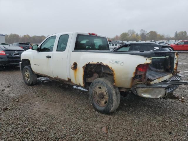 1GC2KVCG2BZ374326 - 2011 CHEVROLET SILVERADO K2500 HEAVY DUTY WHITE photo 2