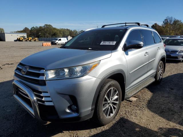 2018 TOYOTA HIGHLANDER SE, 