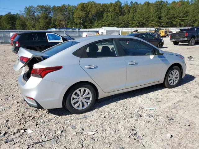 3KPC24A30KE046235 - 2019 HYUNDAI ACCENT SE Plata foto 3