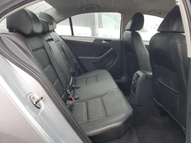 3VWDP7AJ2DM409470 - 2013 VOLKSWAGEN JETTA SE SILVER photo 10
