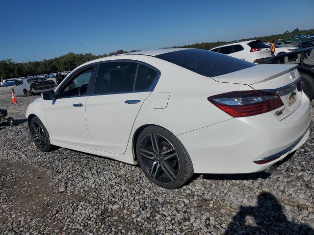 1HGCR2F53HA108993 - 2017 HONDA ACCORD SPORT Weiß Foto 2