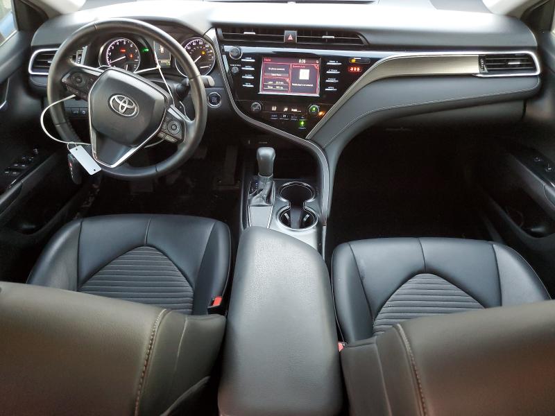 4T1B11HK6JU570186 - 2018 TOYOTA CAMRY L თეთრი ფოტო 8