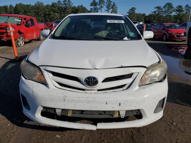 2T1BU4EE6CC823258 - 2012 TOYOTA COROLLA BASE WHITE photo 5