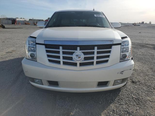 1GYS4BEFXBR162670 - 2011 CADILLAC ESCALADE LUXURY Ақ фото 5
