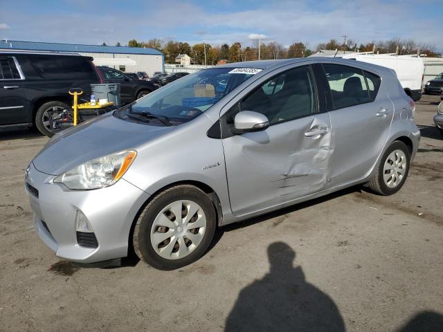 2012 TOYOTA PRIUS C, 
