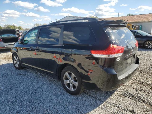 5TDKK3DC4DS305111 - 2013 TOYOTA SIENNA LE 黑色 照片 2