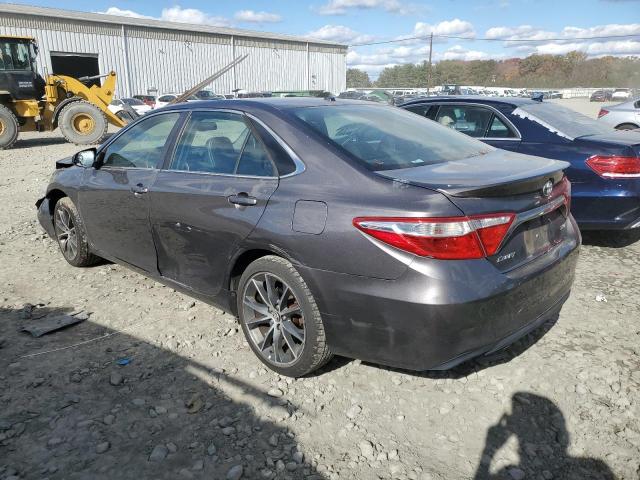 4T1BF1FK3FU945172 - 2015 TOYOTA CAMRY LE GRAY photo 2