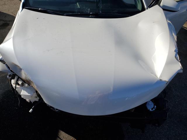 4T1BF1FK3HU752703 - 2017 TOYOTA CAMRY LE WHITE photo 11