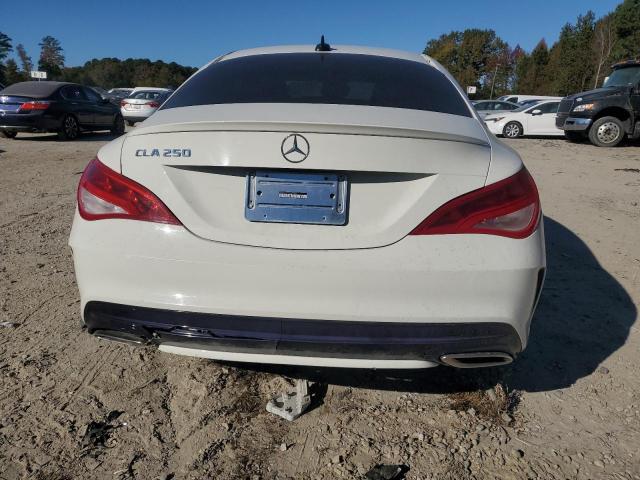 WDDSJ4EB3JN587909 - 2018 MERCEDES-BENZ CLA 250 白色 照片 6