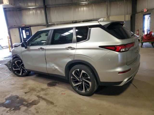 JA4J4UA83PZ017623 - 2023 MITSUBISHI OUTLANDER SE SILVER photo 2