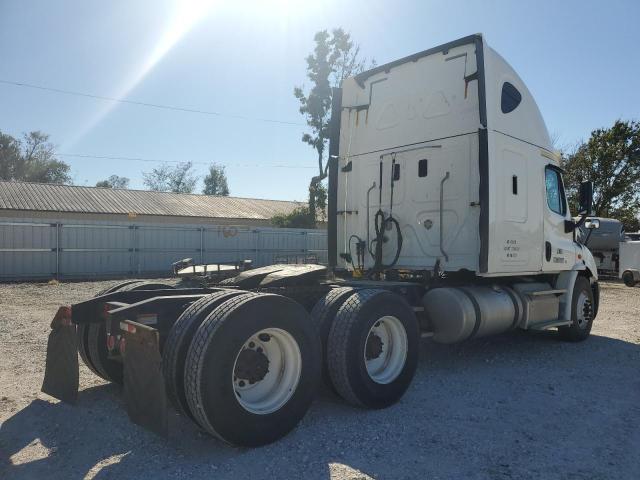 1FUJGHDV0GLHM4075 - 2016 FREIGHTLINER CASCADIA 1 Ақ фото 4