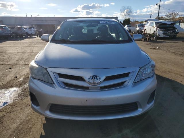 2T1BU4EE3BC734830 - 2011 TOYOTA COROLLA BASE SILVER photo 5