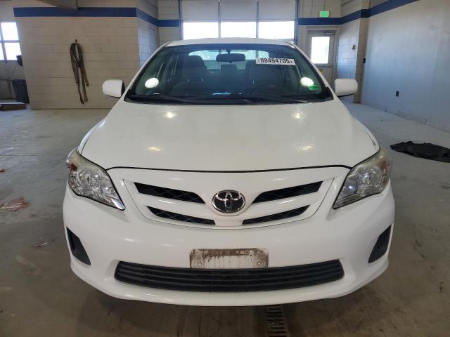 2T1BU4EE9BC706773 - 2011 TOYOTA COROLLA BASE Biały zdjęcie 5