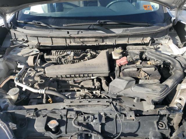 KNMAT2MT9JP565447 - 2018 NISSAN ROGUE S SILVER photo 12