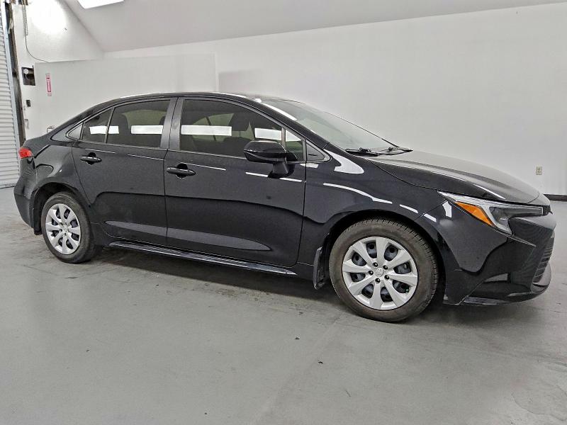 JTDBCMFE0P3018162 - 2023 TOYOTA COROLLA LE 黑色 照片 4