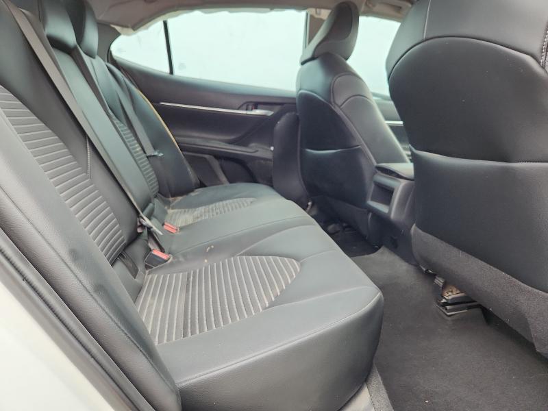 4T1G11AK8NU033910 - 2022 TOYOTA CAMRY SE WHITE photo 10