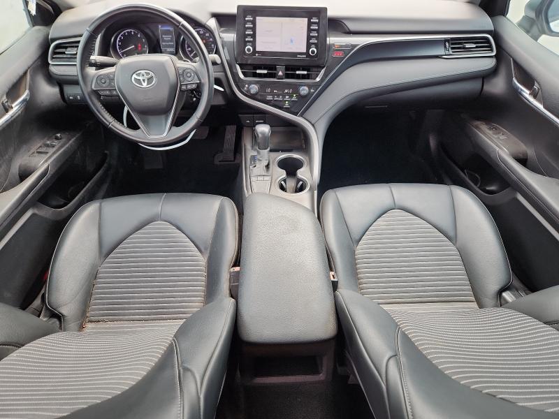 4T1G11AK8NU033910 - 2022 TOYOTA CAMRY SE WHITE photo 8