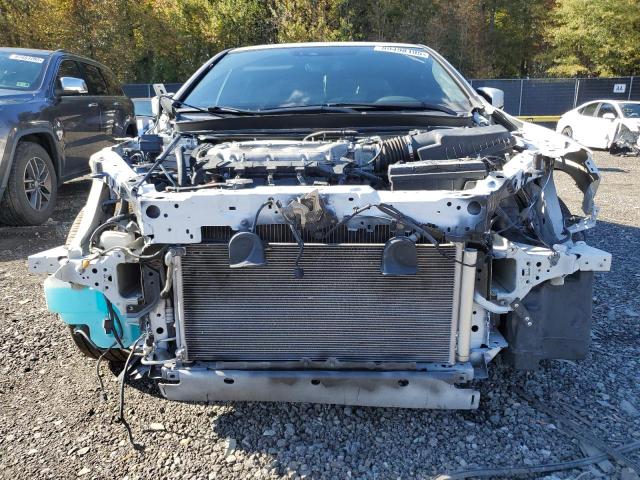 19UUB3F6XLA801236 - 2020 ACURA TLX TECHNOLOGY WHITE photo 5