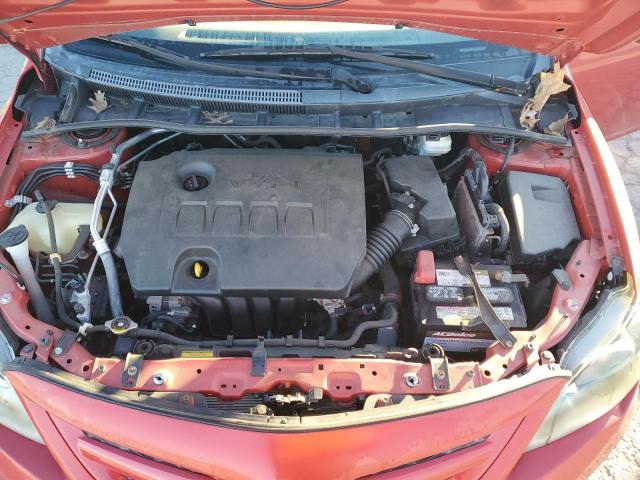 2T1BU4EE1DC948427 - 2013 TOYOTA COROLLA BASE Rojo foto 11