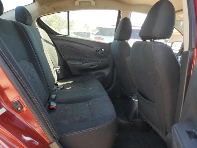 3N1CN7AP9KL836479 - 2019 NISSAN VERSA S 红色 照片 10