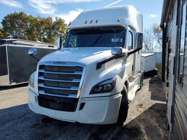 3AKJHHDRXNSNS8684 - 2022 FREIGHTLINER CASCADIA 1 WHITE photo 2