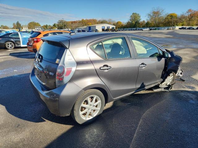 JTDKDTB37D1046138 - 2013 TOYOTA PRIUS C Grau Foto 3