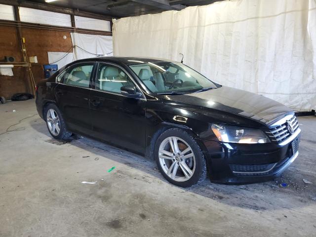 1VWBN7A35EC076098 - 2014 VOLKSWAGEN PASSAT SE BLACK photo 4
