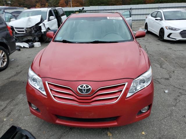 4T1BK3EK7AU111679 - 2010 TOYOTA CAMRY SE RED photo 5