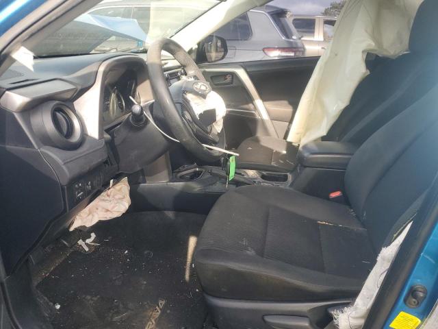 JTMZFREV7GJ074096 - 2016 TOYOTA RAV4 LE BLUE photo 7